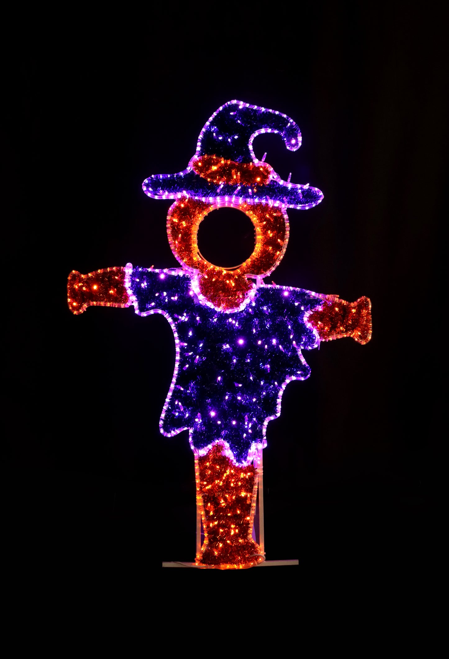 6' LED Photo Op Scarecrow Motif