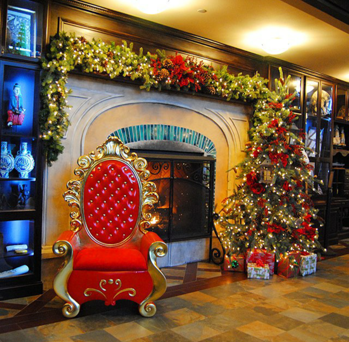 Christmas - Commercial Holiday Decor