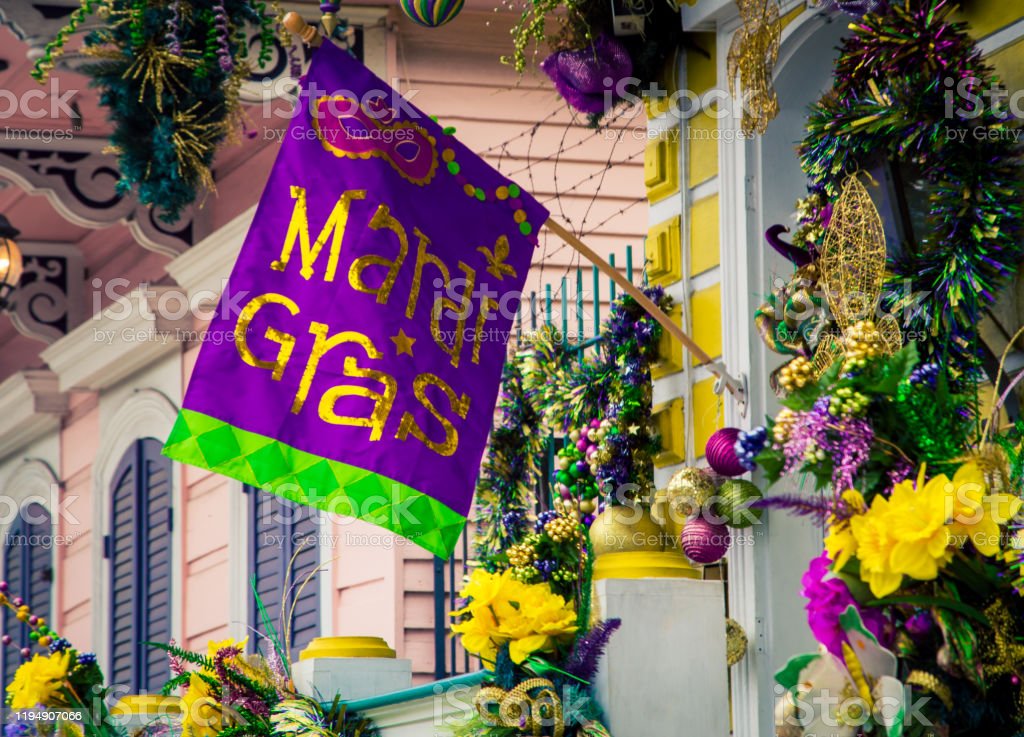 Commercial Holiday Decor - Mardi Gras