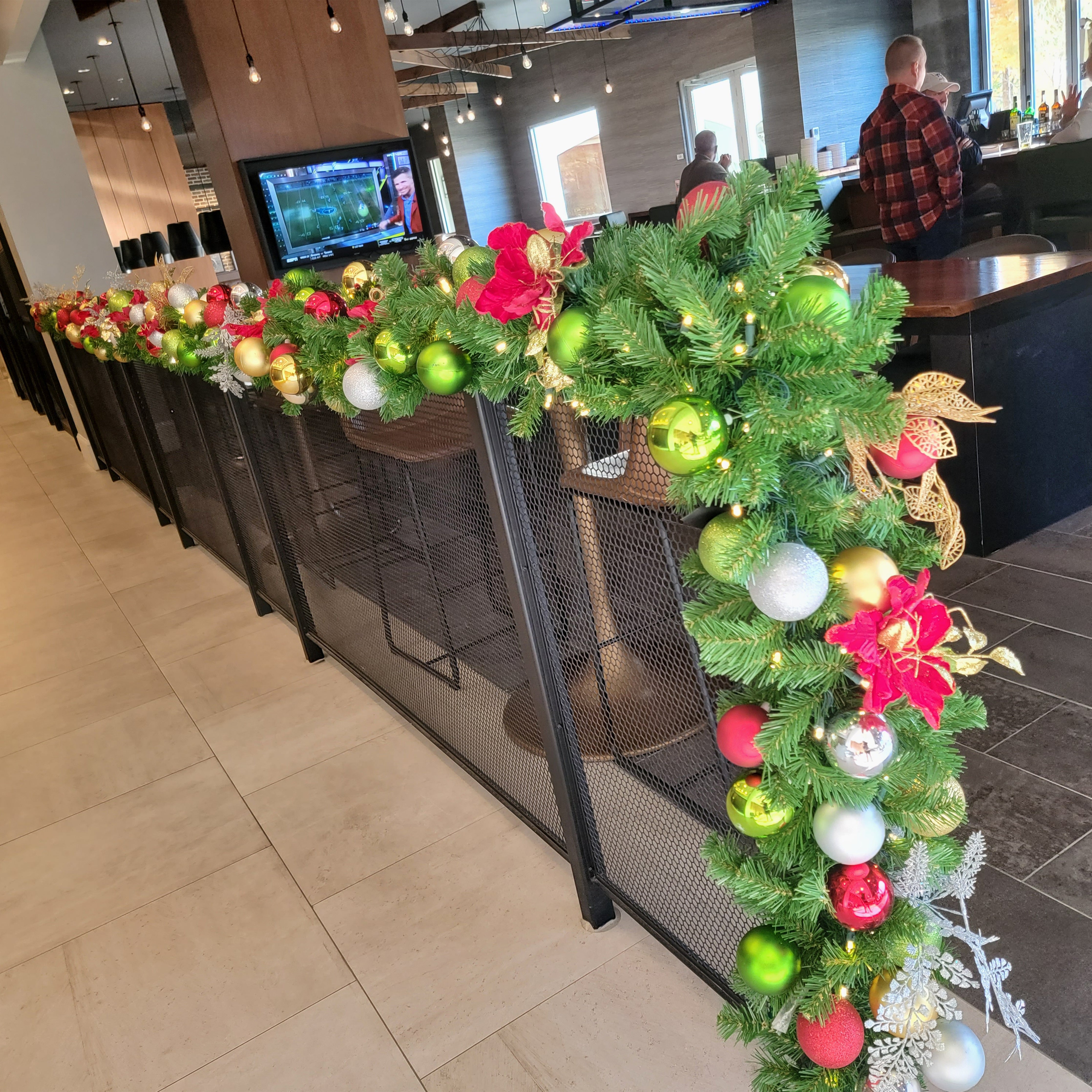 Pre-Decorated - Garland