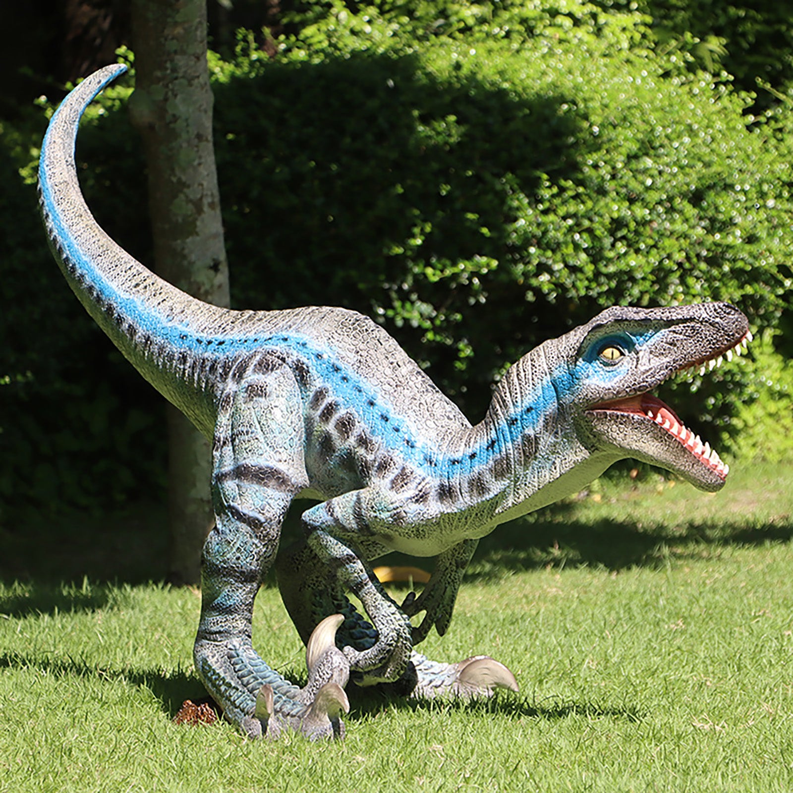 Thunder Jaws Raptor – WinterlandInc