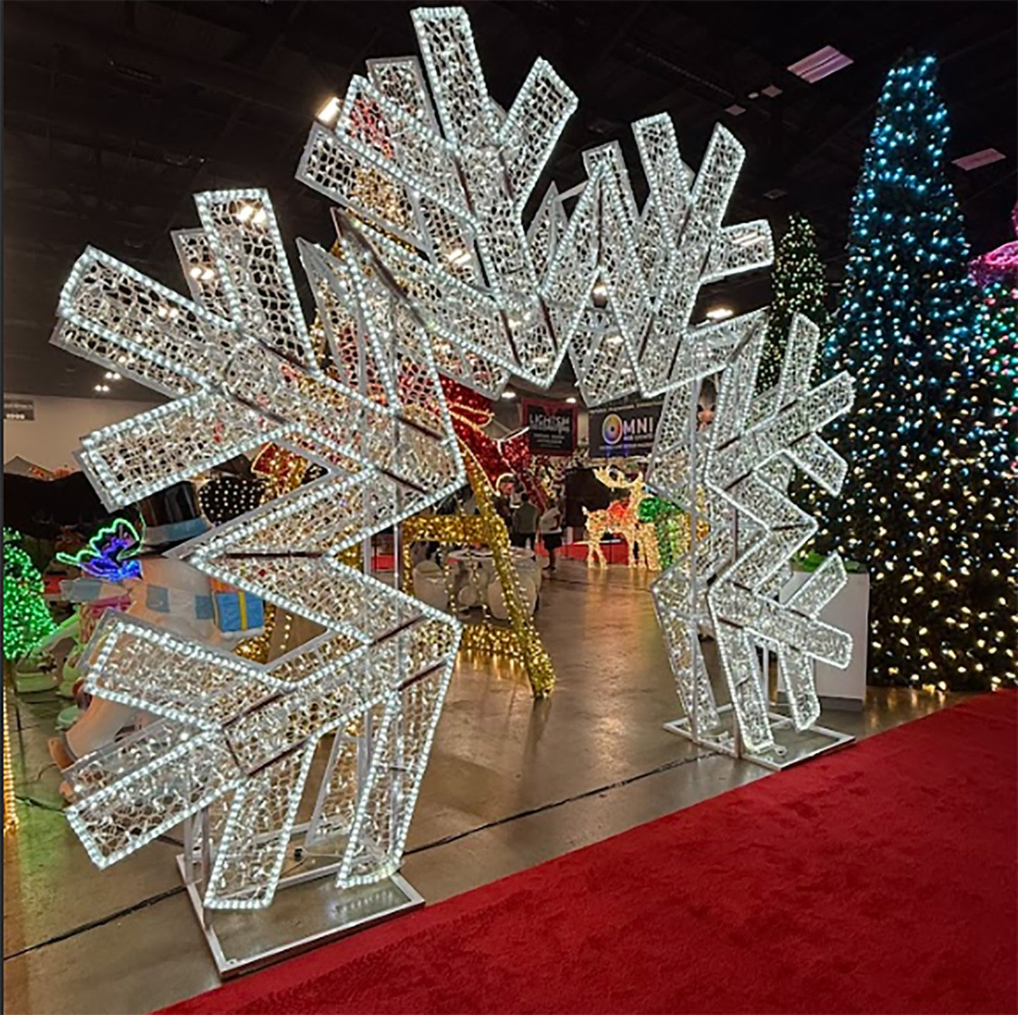12' Tall LED 3D Ice Snowflake Arch