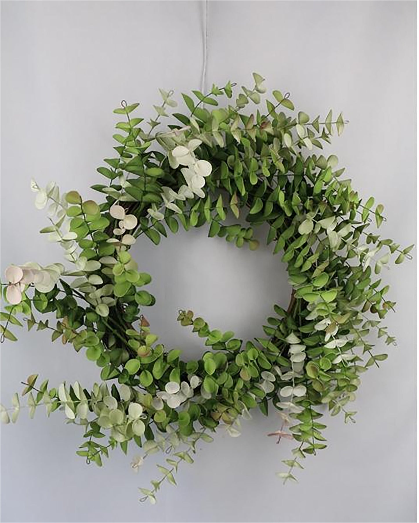 12" Natural Leafy Wreath