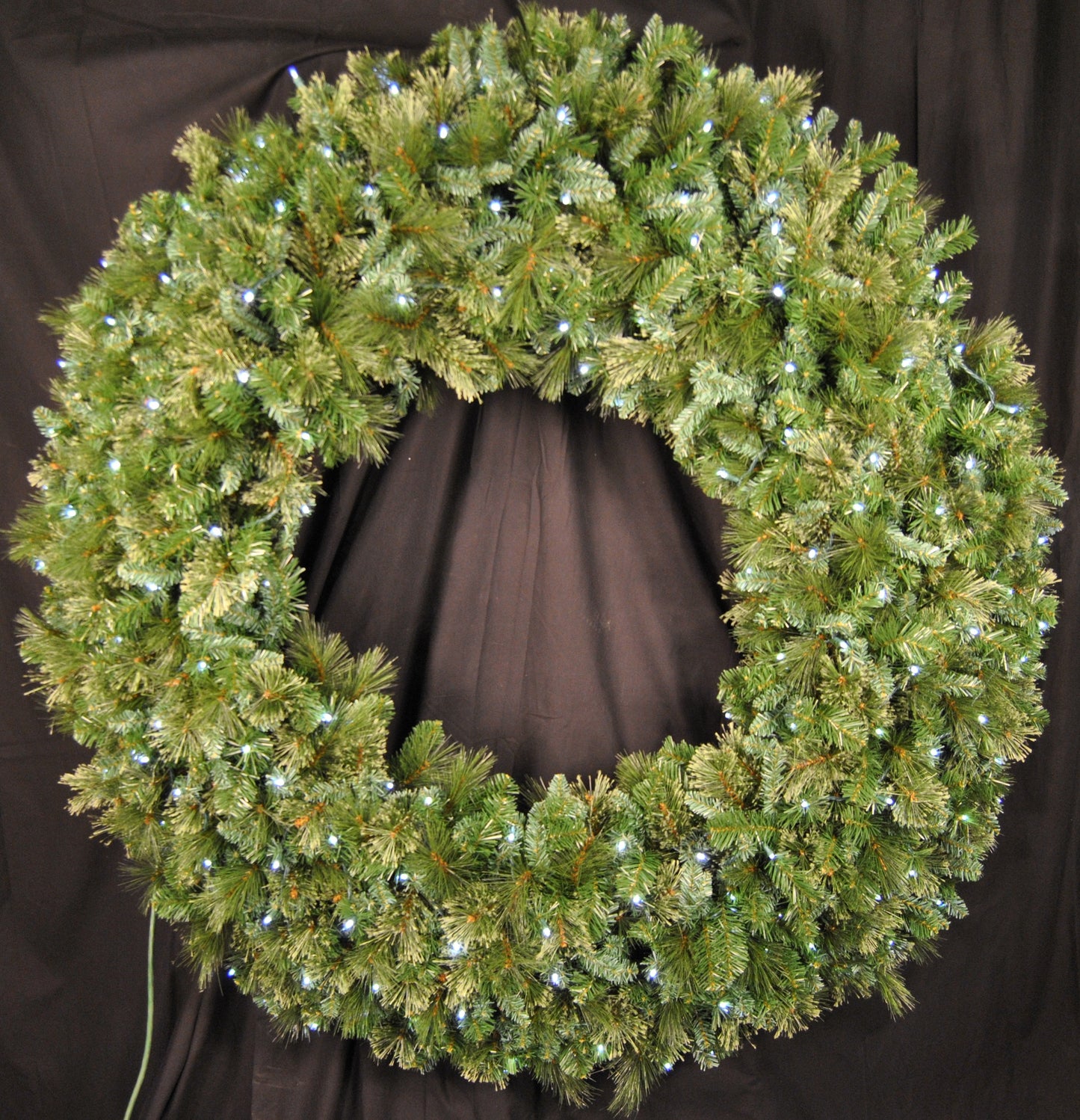 5' Mixed Blend Pine Wreath with Pure White LED Lights